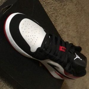 Air Jordan 1 low black toe